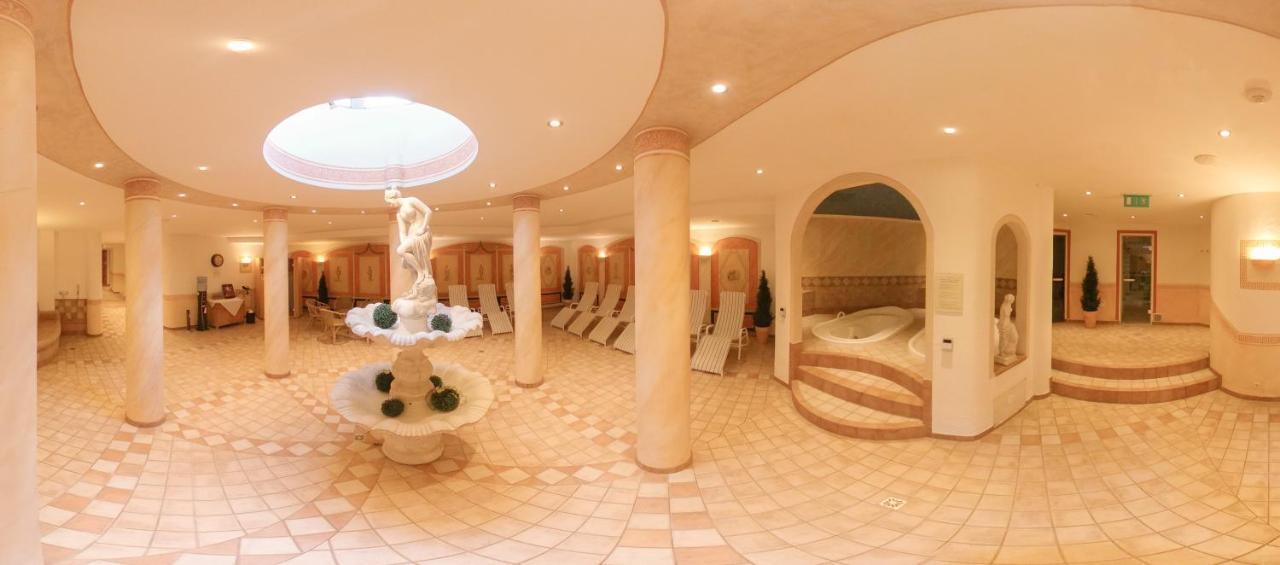 Hotel Central Зеефелд в Тирол Екстериор снимка