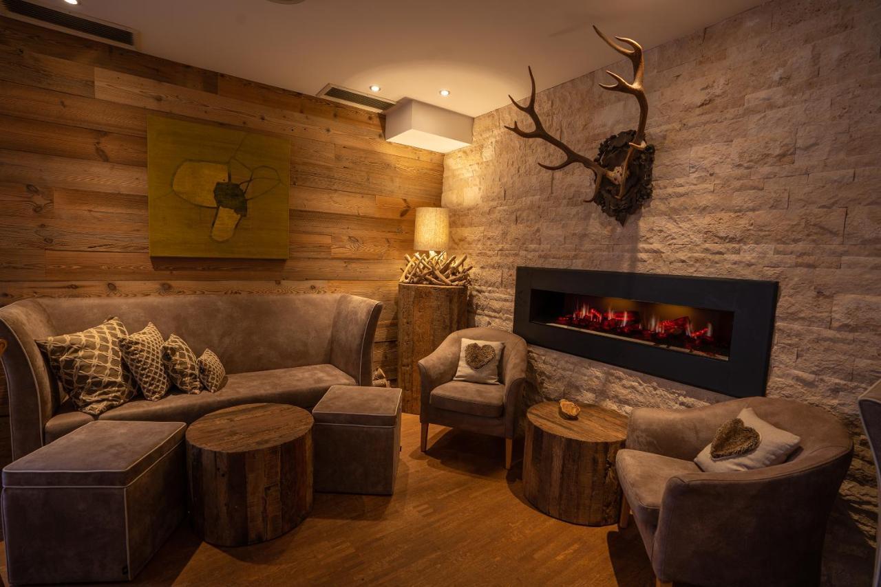 Hotel Central Зеефелд в Тирол Екстериор снимка