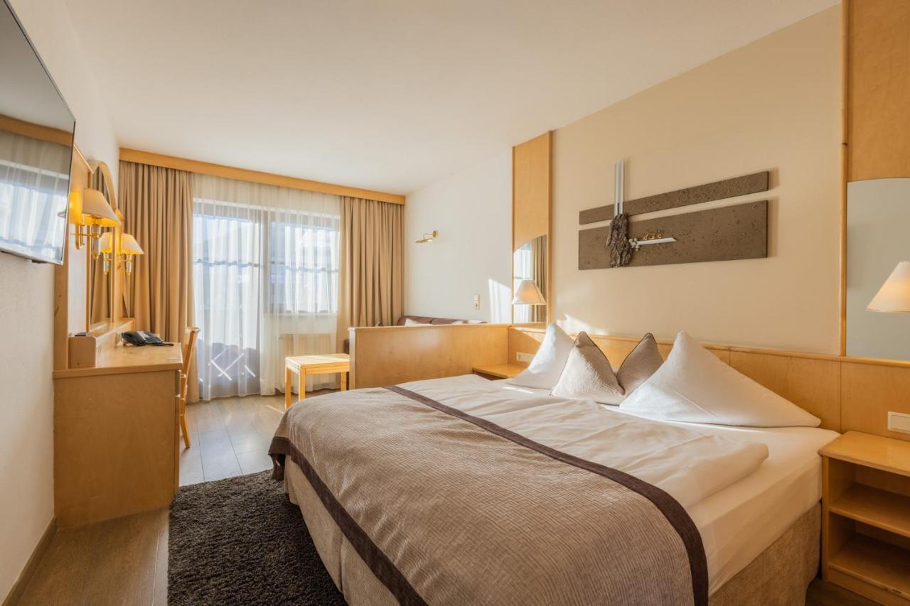 Hotel Central Зеефелд в Тирол Екстериор снимка